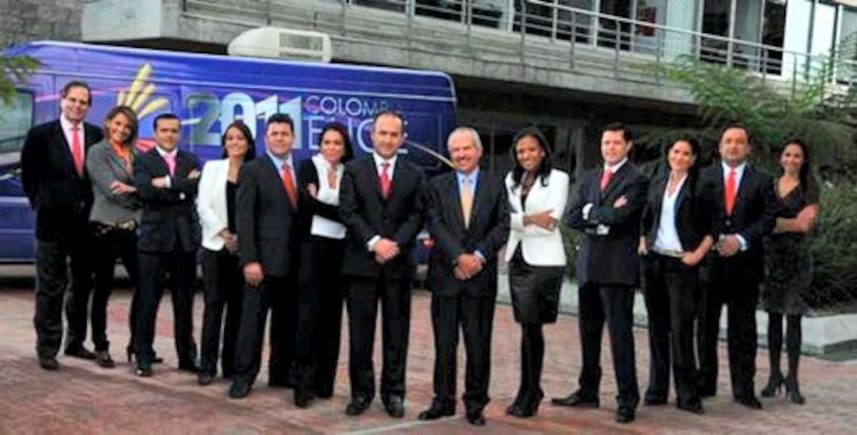 En la gráfica, personal que integra la estrategia de medios Caravanas de la democracia. CORTESÍA