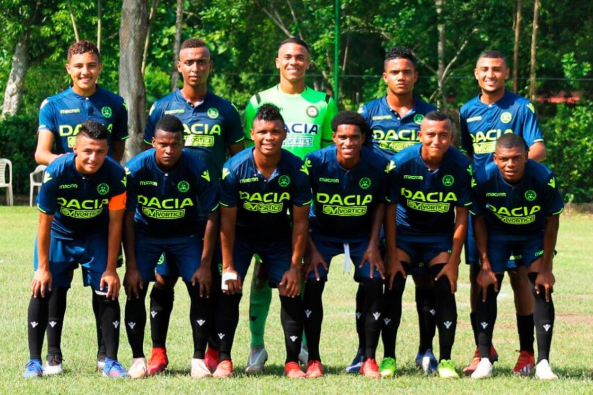 Udinese es el que manda la parada en el fútbol local