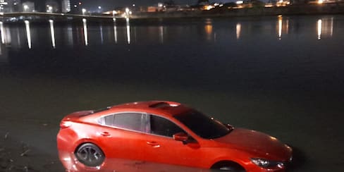 ¡De no creer! Vehículo cayó a la laguna San Lázaro en el puente Las Palmas