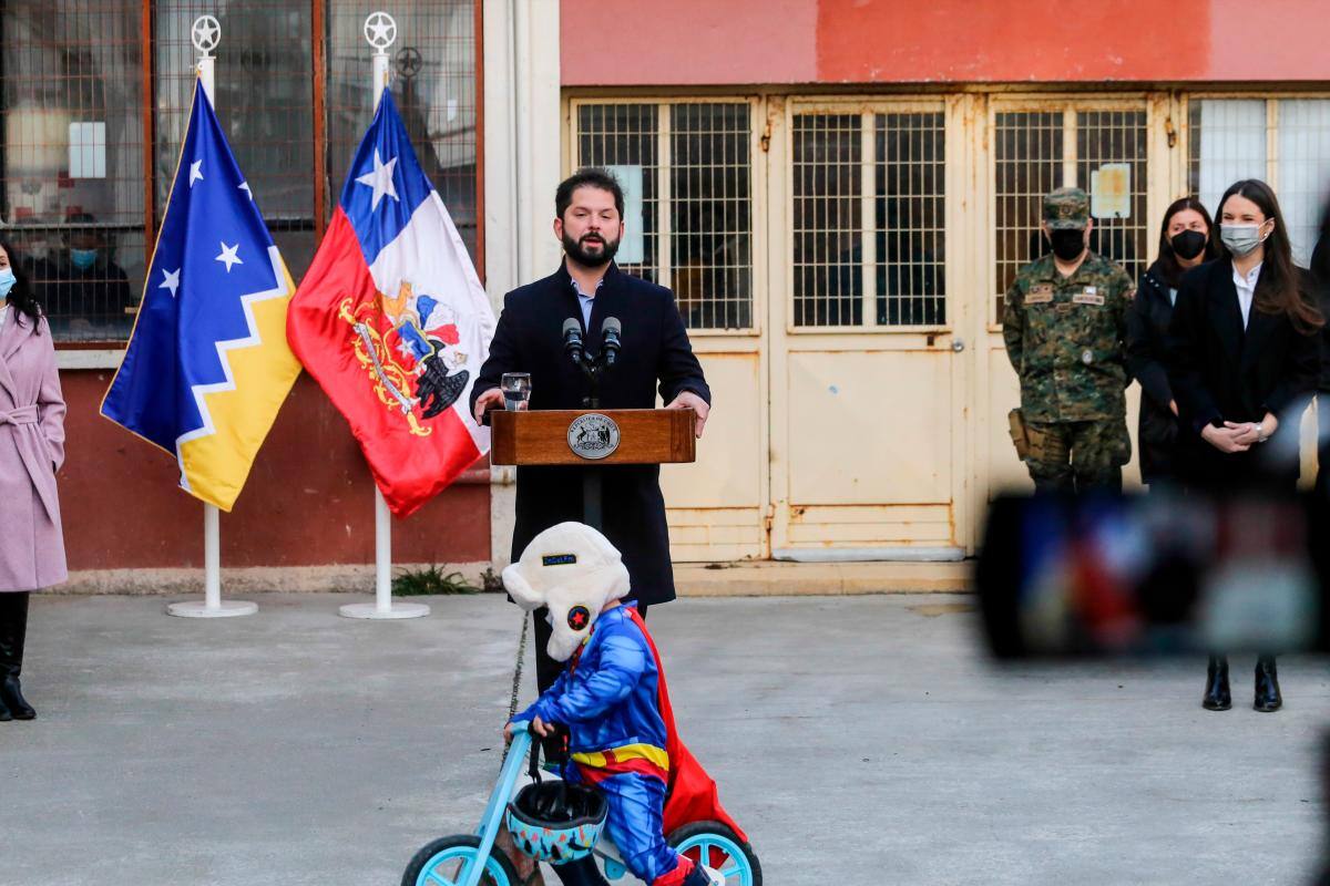 “Nos están mirando”: Boric habla del histórico momento de Chile