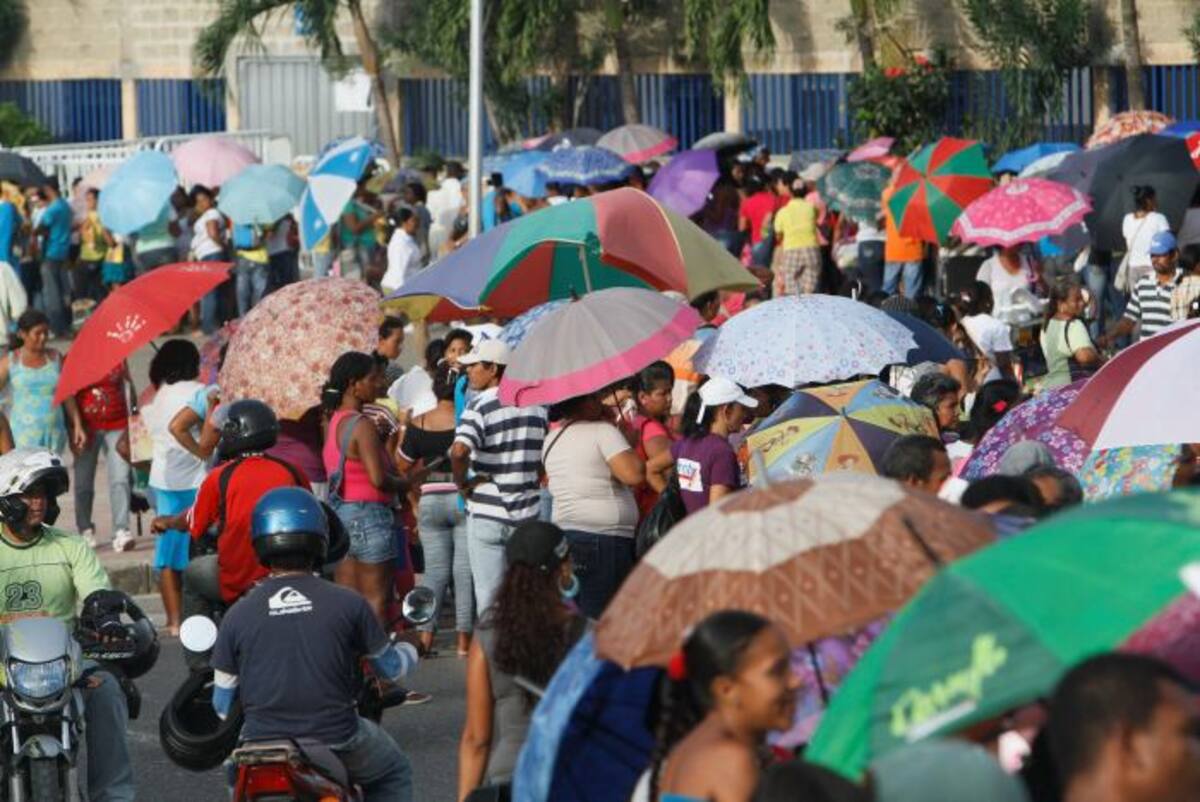 ÓSCAR DÍAZ, EL UNIVERSAL De 180 carpas que fueron contratadas por la Alcaldía, según la Contraloría Distrital solo fueron instaladas 55. JULIO CASTAÑO, EL UNIVERSAL