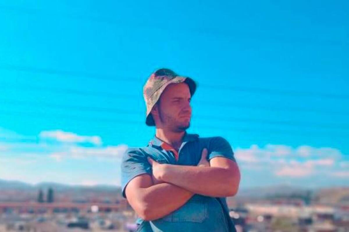 Conductor murió de forma extraña luego de ser grabado agonizando