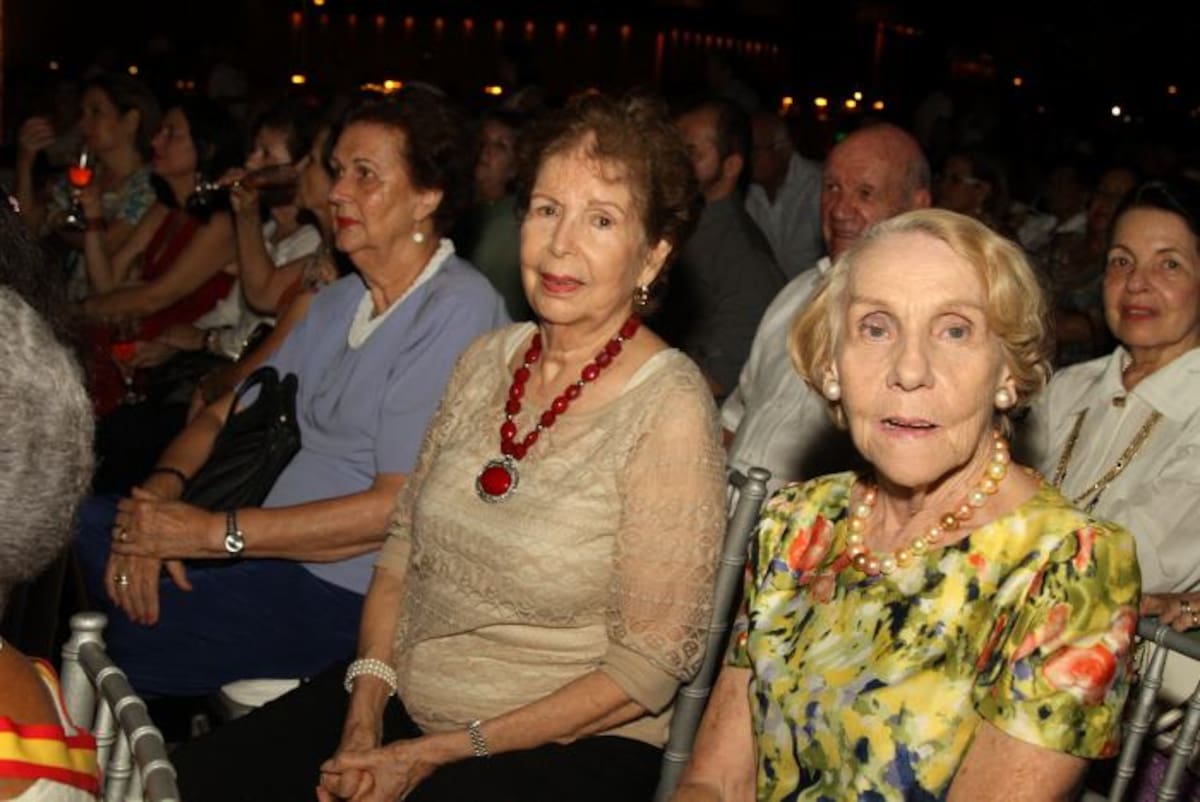 Ayda de Zubiría, Beatriz de Cavelier y Cecilia Pupo de Piñeres.