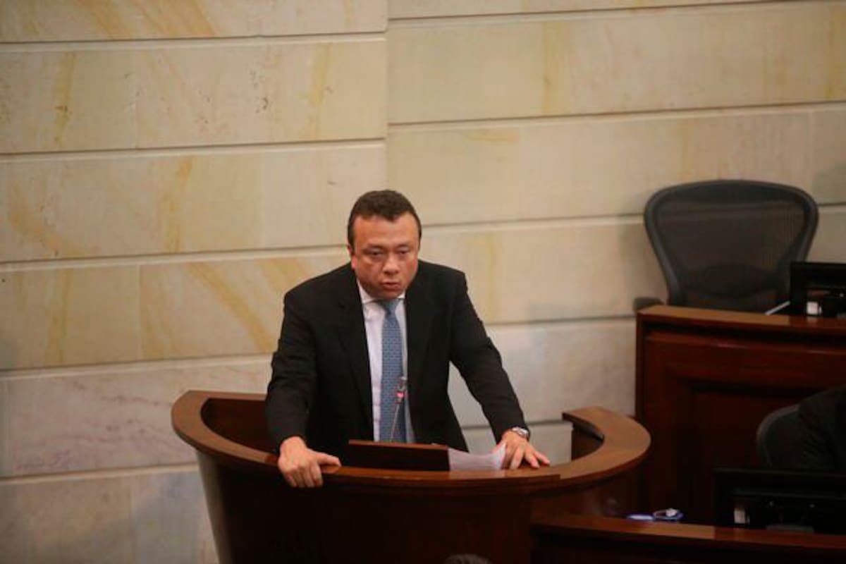 Ex congresista Eduardo Pulgar fue dado de alta de la clínica