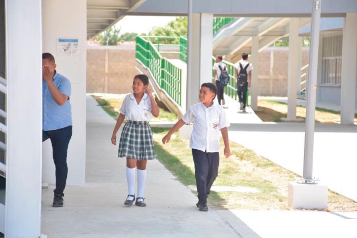 Gobernador Yamil inauguró el megacolegio Don Bosco de Arjona