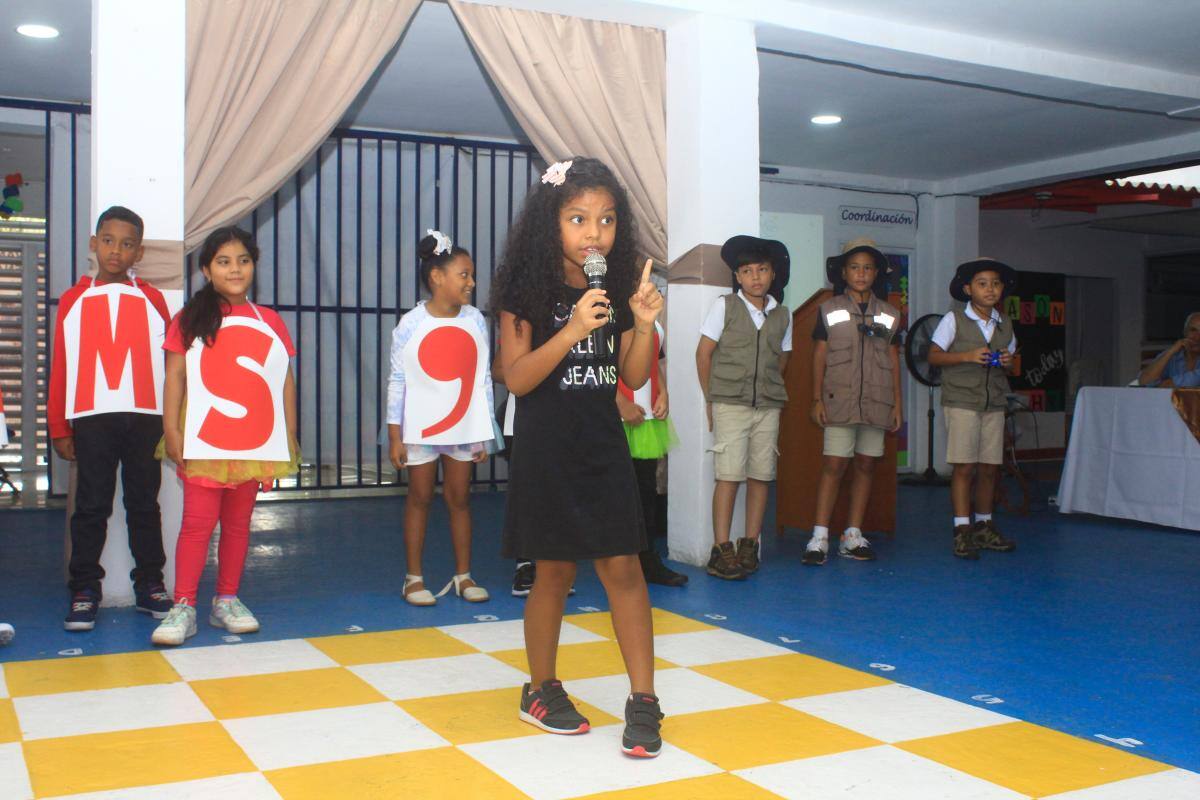 Celebración del Día del Idioma incentivando el pensamiento crítico