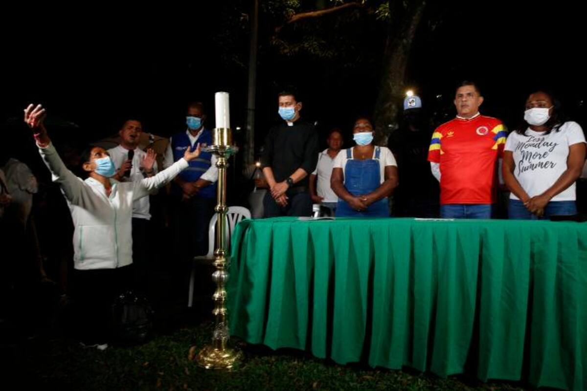 Aficionados oran por la recuperación de Freddy Rincón