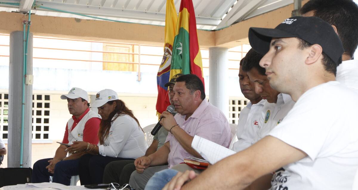 El Alcalde Manolo llegó a Nelson Mandela a atender las problemáticas de la gente.// JULIO CASTAÑO-EL UNIVERSAL