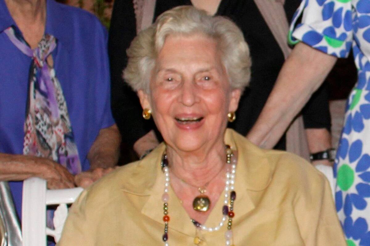 Murió Myriam Vélez de Lemaitre