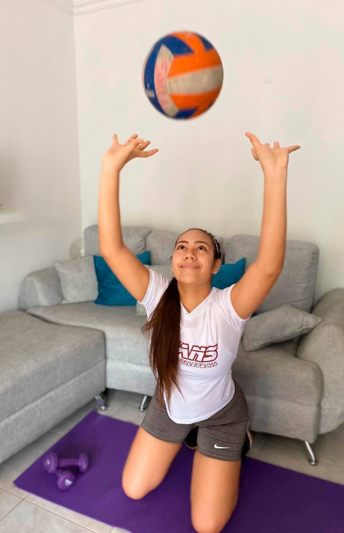 María Fernanda García, siempre lista cuando de entrenar o jugar voleibol se trata. //Cortesía