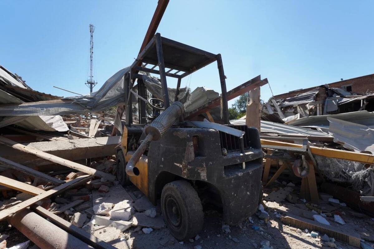 Ucrania busca contener a Rusia en el este y pide más armas a Occidente