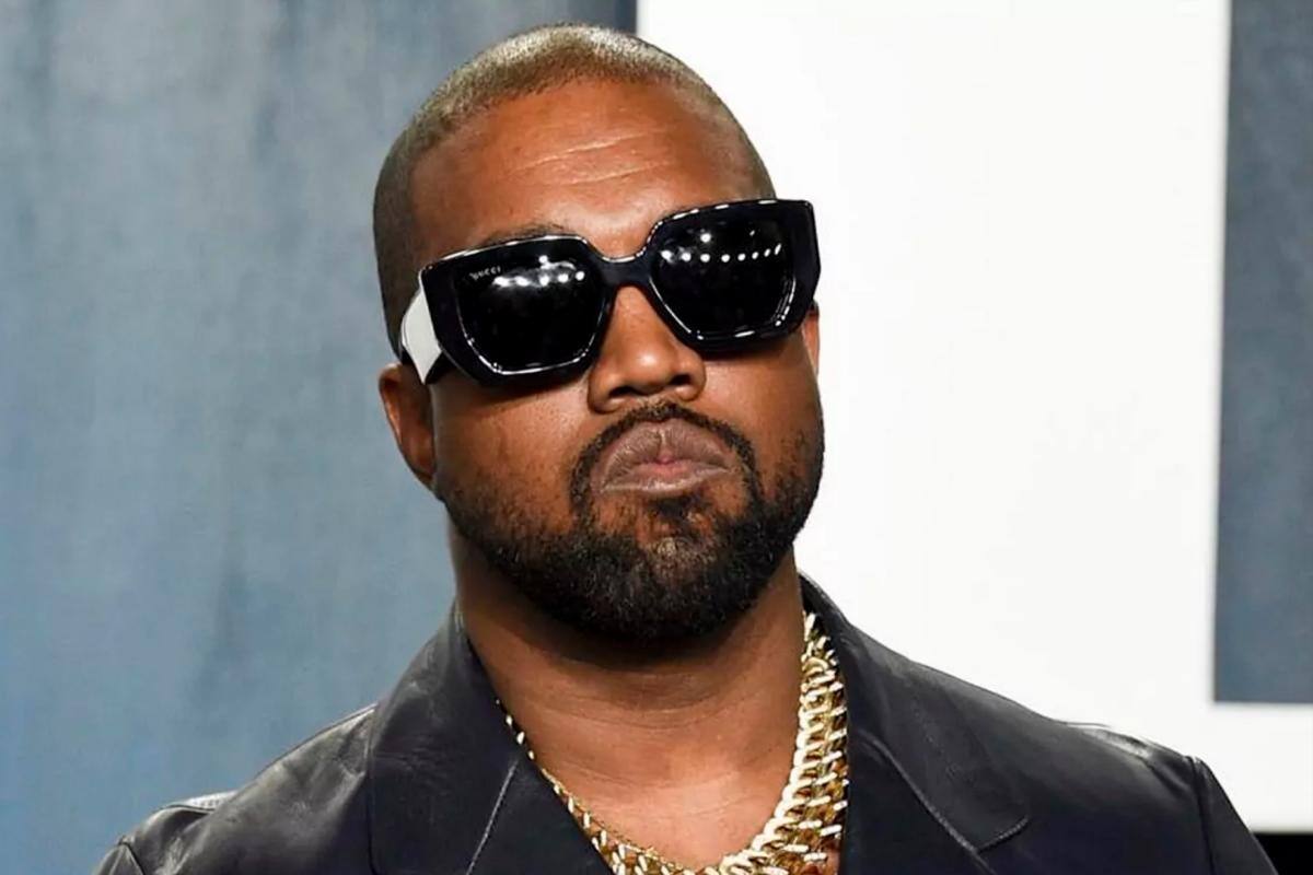 Otra más: Kanye West es demandado por racismo y maltrato