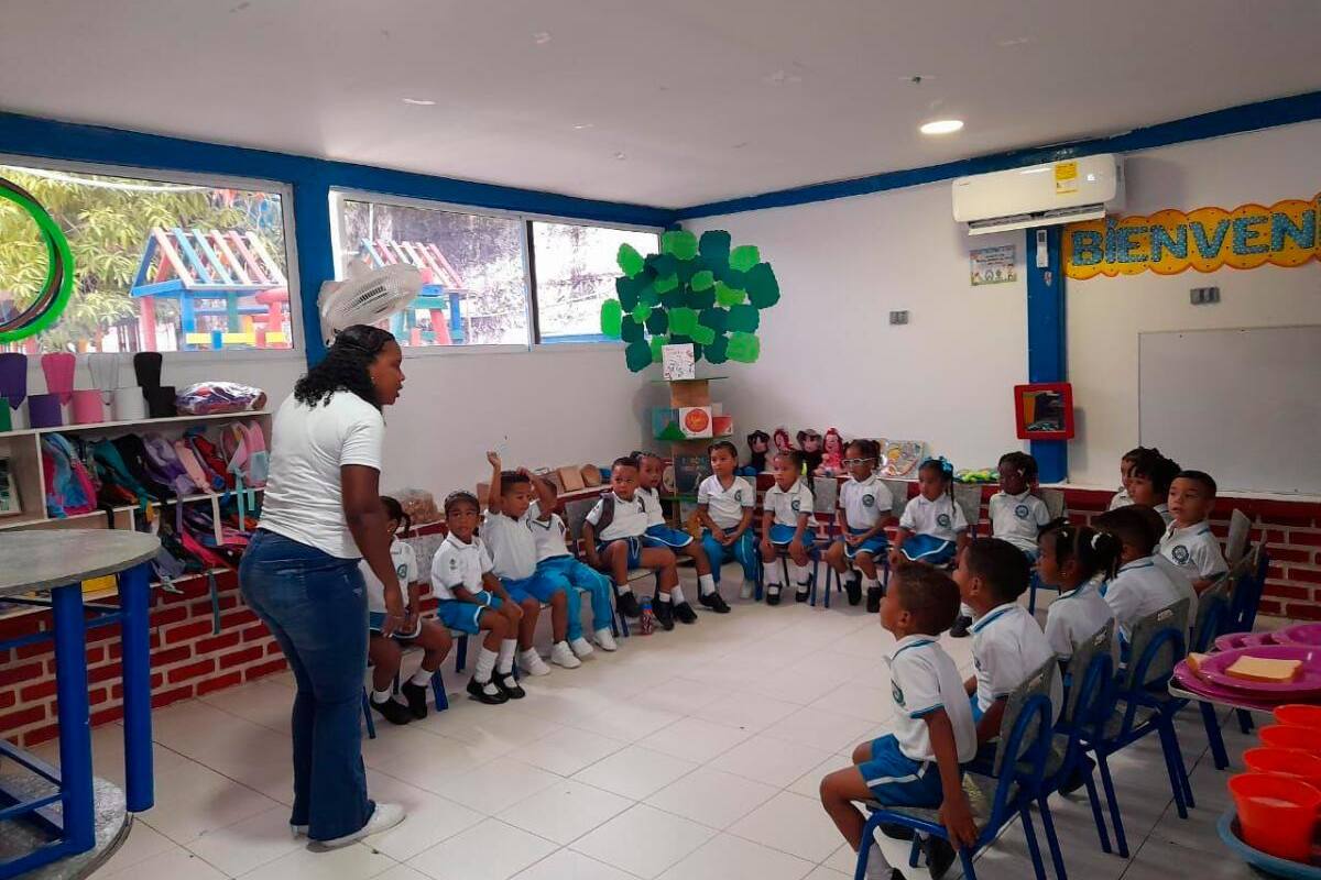 Asociaciones de padres de familia garantizarán atención a primera infancia en Bolívar