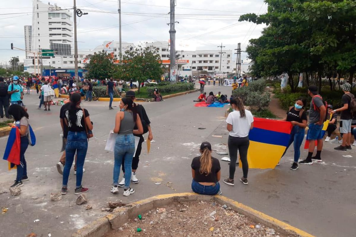 Marchas culminan sin alteraciones pero sigue plantón en El Amparo