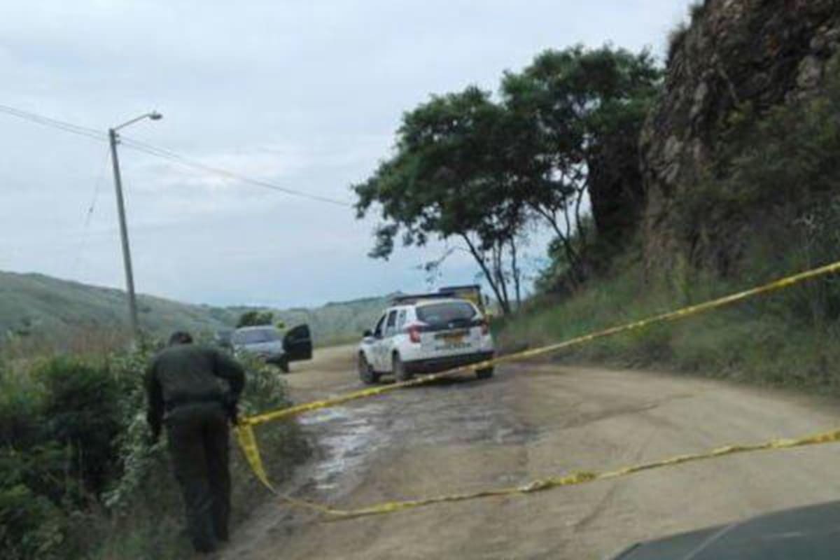 Encuentran cadáver de mujer desnuda y con signos de violencia