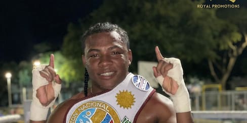 Dago Valdez es nuevo campeón Latinoamericano gallo del CMB