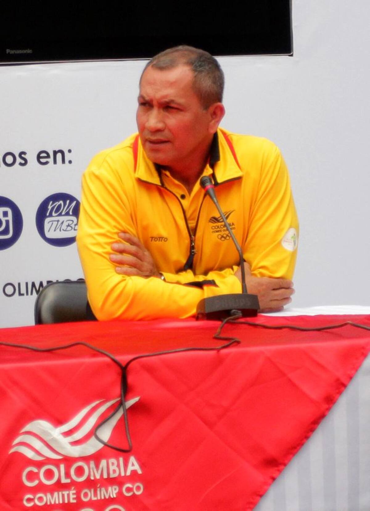 Oswaldo Pinilla, entrenador de Óscar Figueroa COLPRENSA