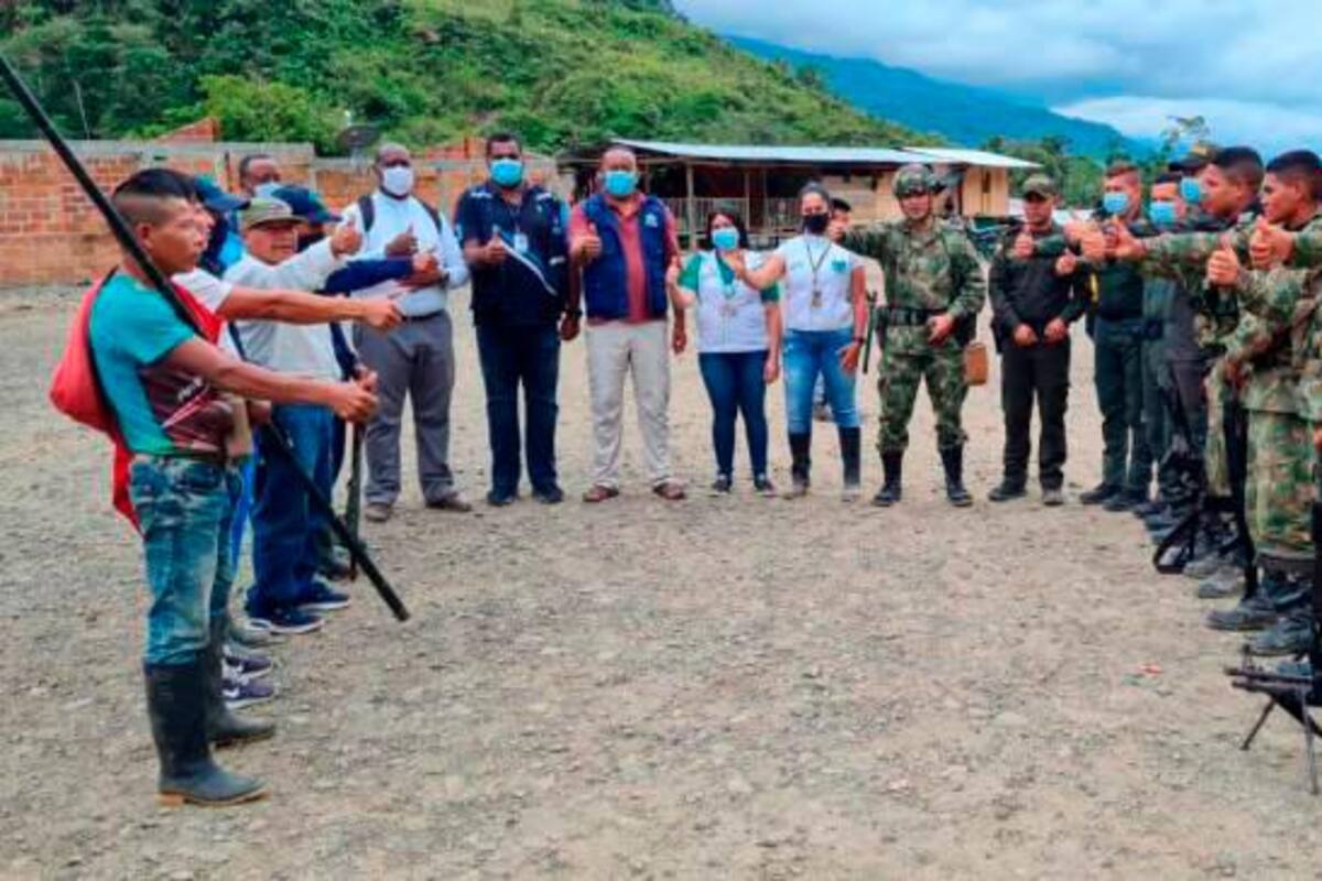 Liberan a siete militares y tres policías que estaban retenidos en Chocó