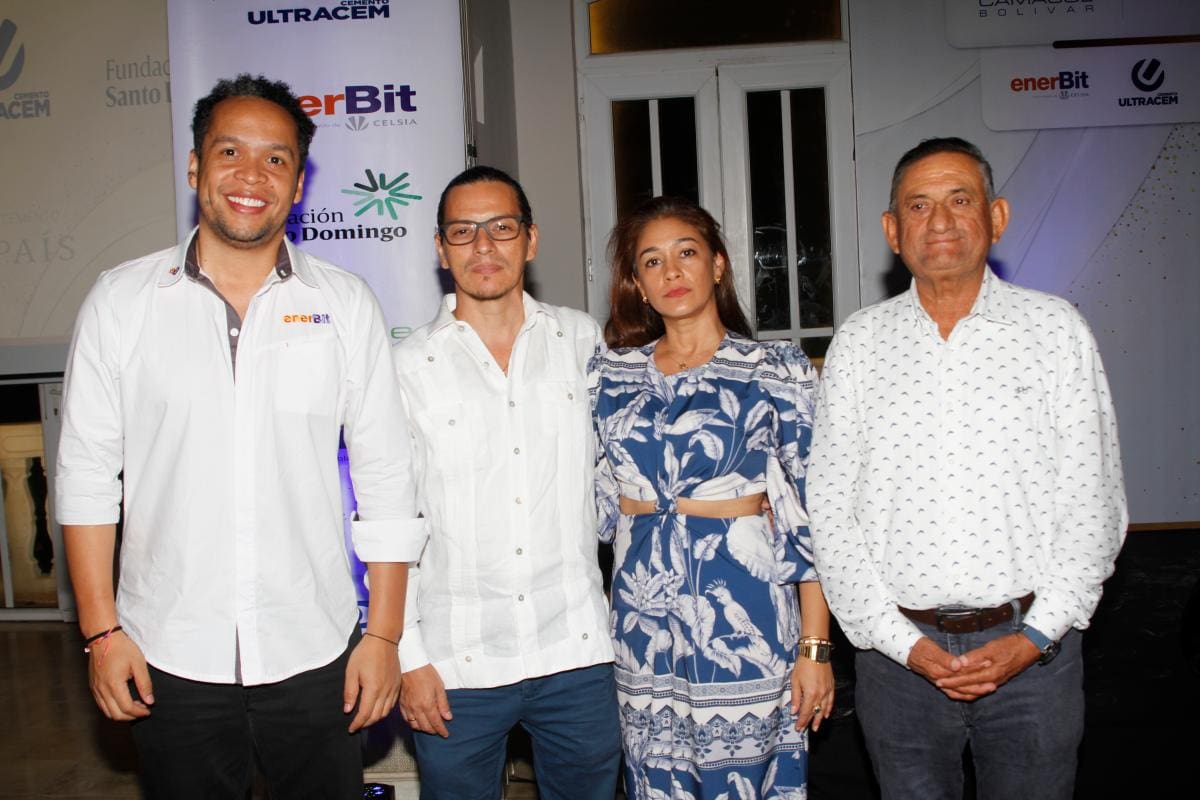 Gabriel Vizcaíno, Camilo Rey, Virginia Martínez y Francisco Castillo.