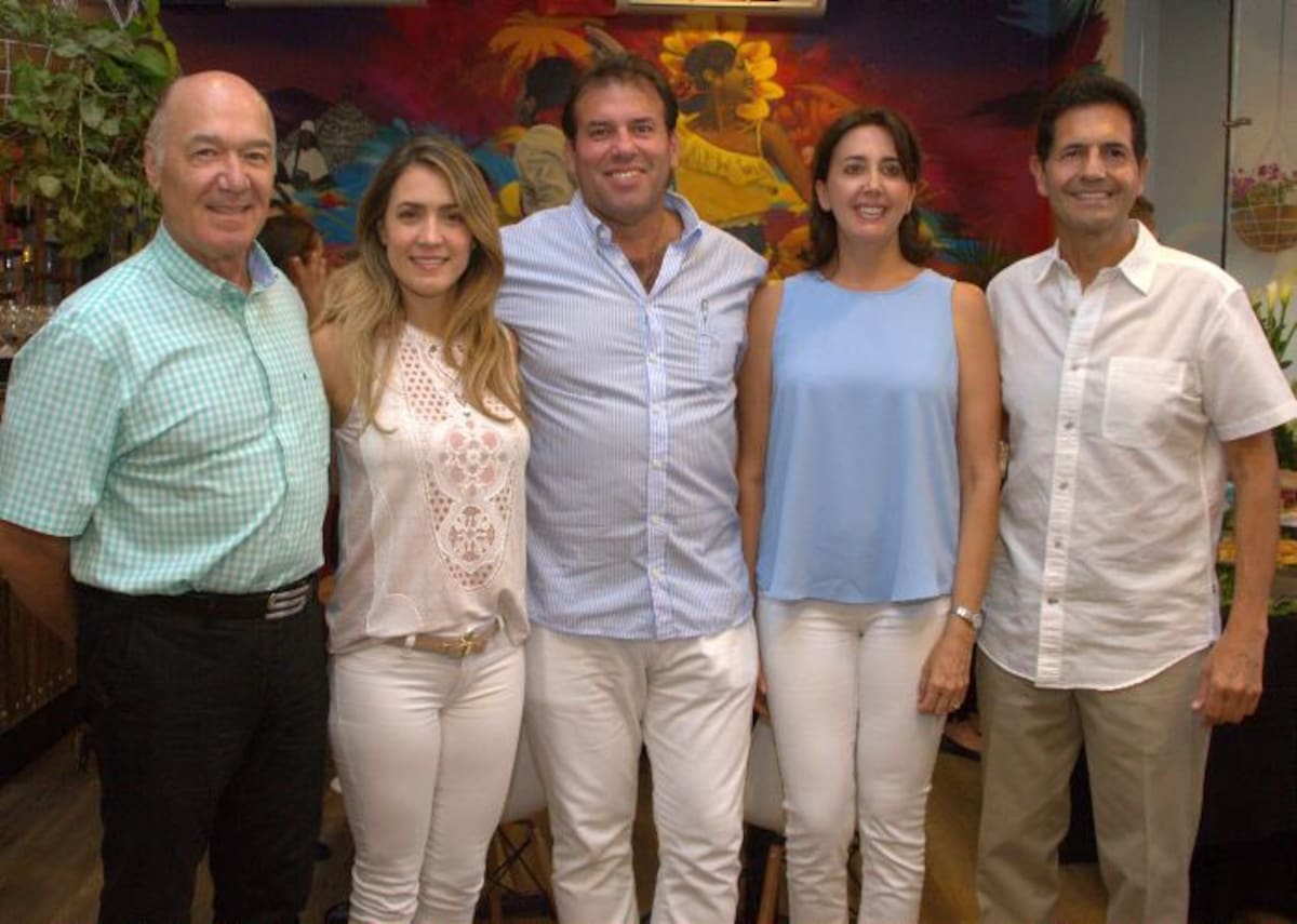 Carlos Segovia, Andrea Segovia, David Velásquez, Bettina Issa y Hernán Méndez. Maruja Parra-El Universal.