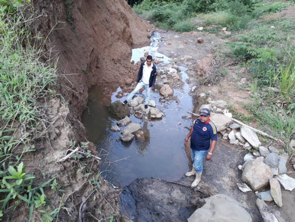 El arroyo Alférez a arrasado con lo que se alcanzó a construir. Cortesía