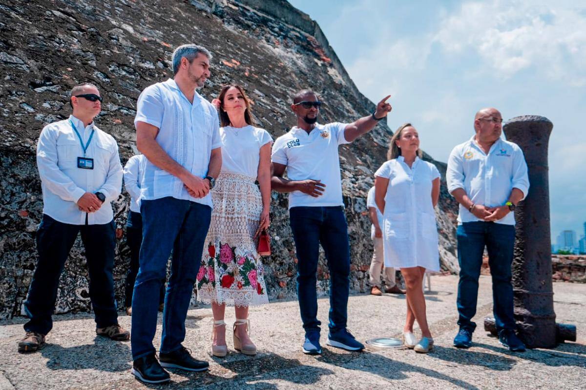 Presidente de Paraguay visita el Castillo de San Felipe en Cartagena