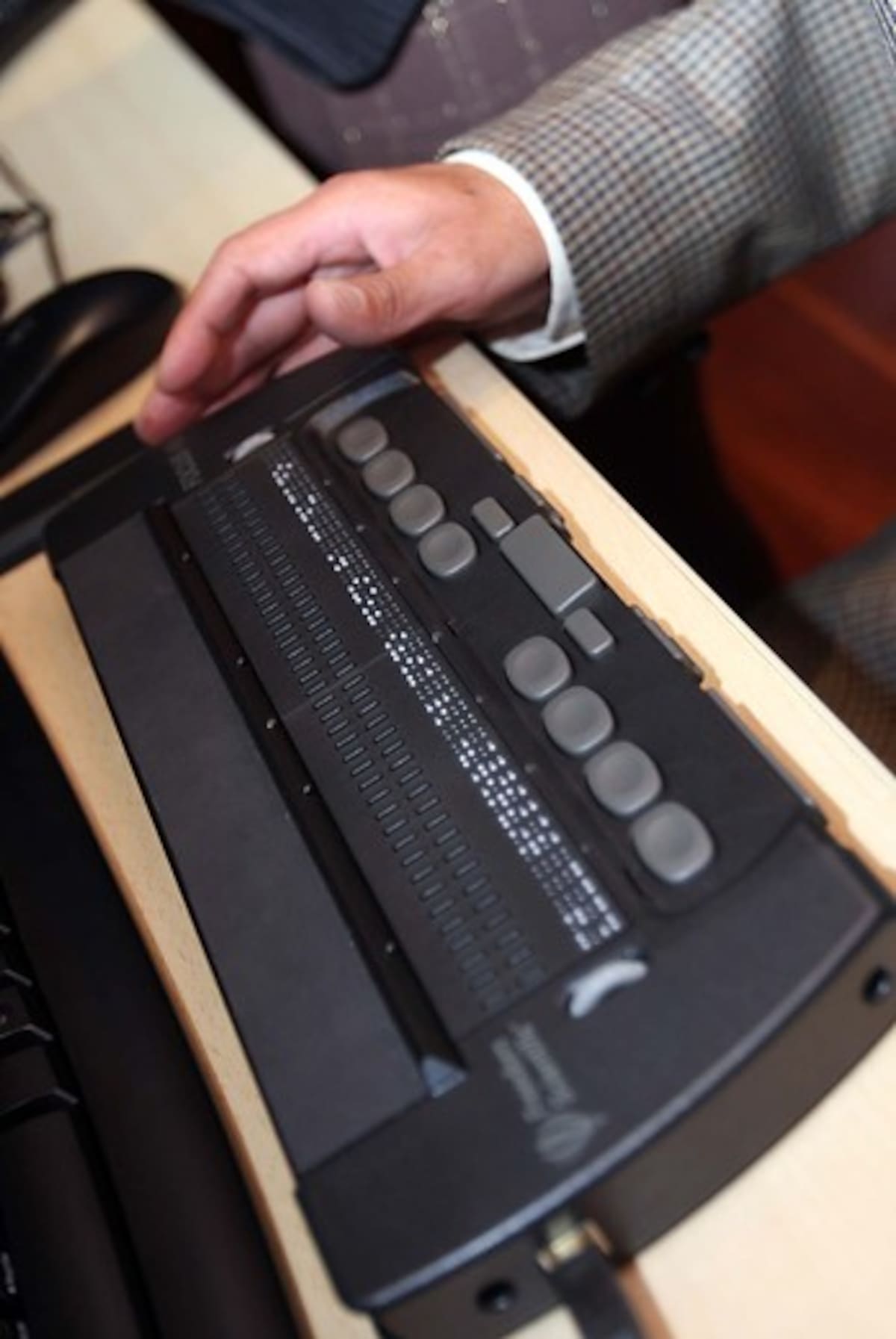 El dispositivo fue el resultado del proyecto de grado de las estudiantes de ingeniería mecatrónica de la Universidad Santo Tomás. COLPRENSA