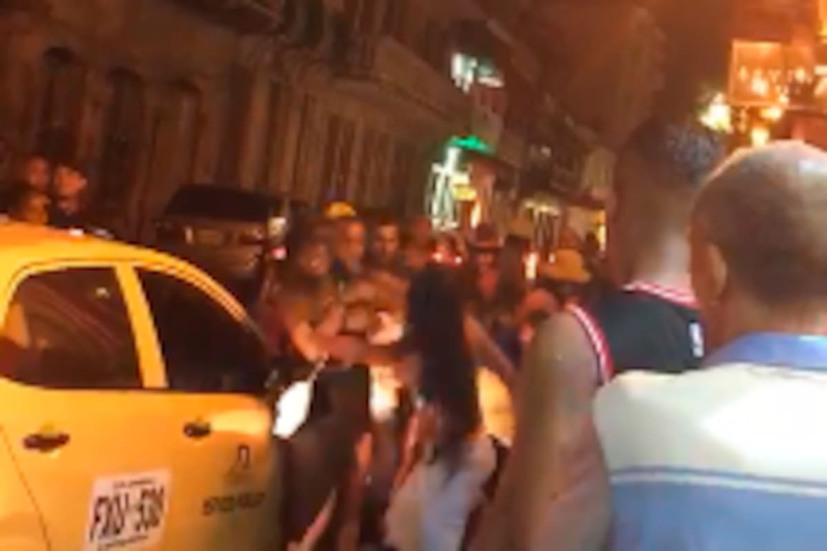 Video: mujeres protagonizan bochornosa pelea en el Centro Histórico