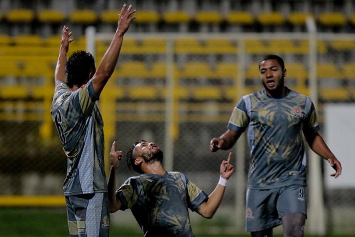 En el estadio metropolitano de Techo, Bogotá FC enfrentó a Tigres FC en el marco de la sexta fecha del Torneo Águila 2016. COLPRENSA.