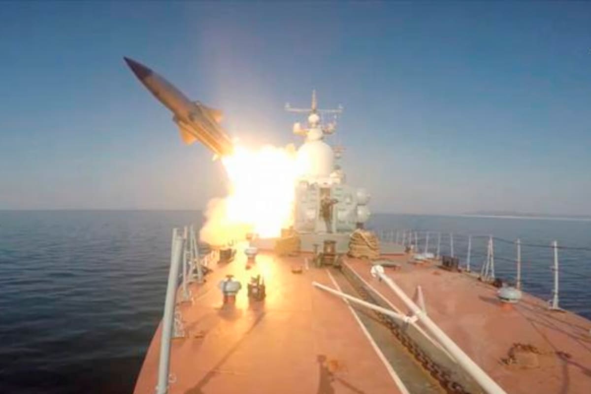 Rusia pone en máxima alerta de combate su flota del Pacífico para ejercicios