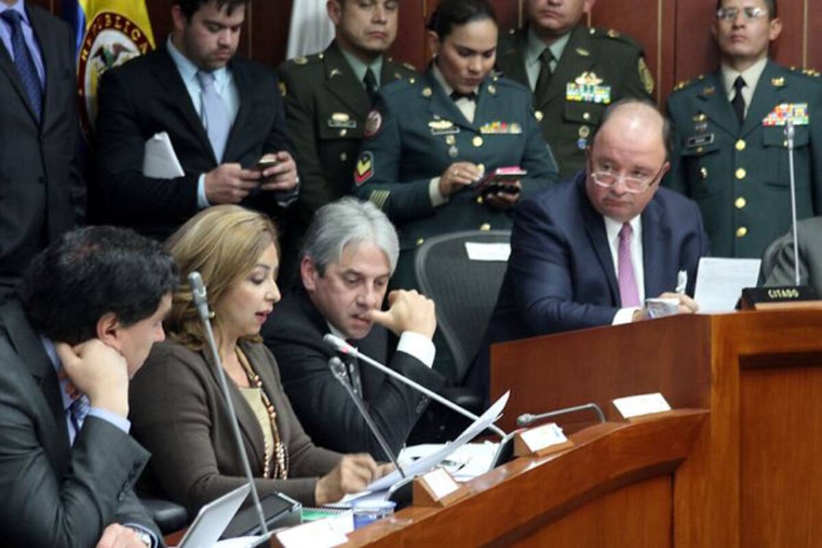 La Comisión II del Senado aplazó la decisión sobre ascenso del general de la Policía Luis Eduardo Martínez Guzmán COLPRENSA