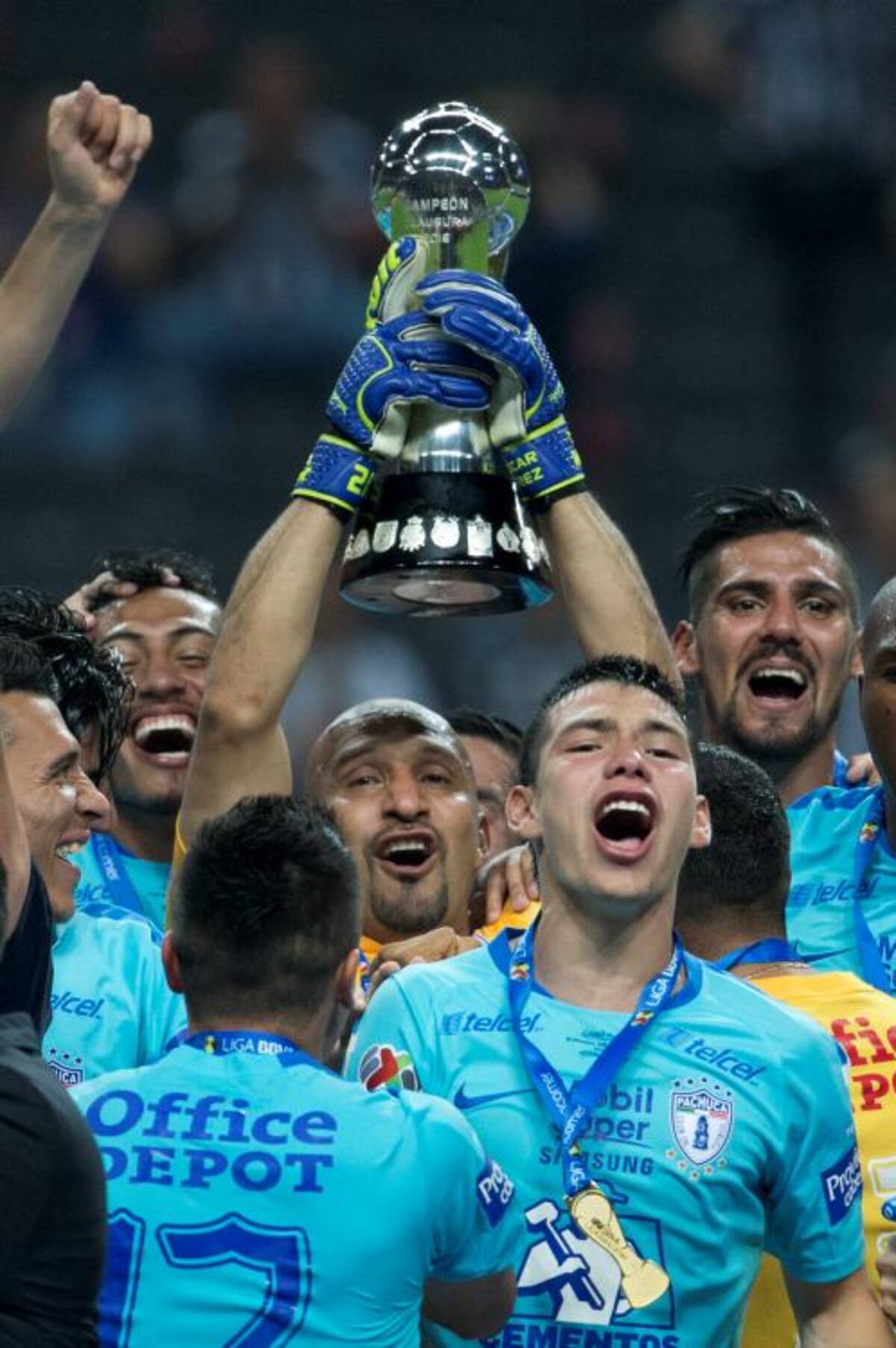 Los jugadores celebrando el empate en el partido de vuelta que les dio el título. AP Eduardo Verdugo