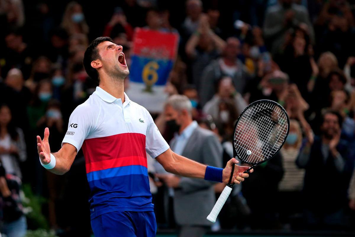 Djokovic llega a la final con suspenso y hace historia