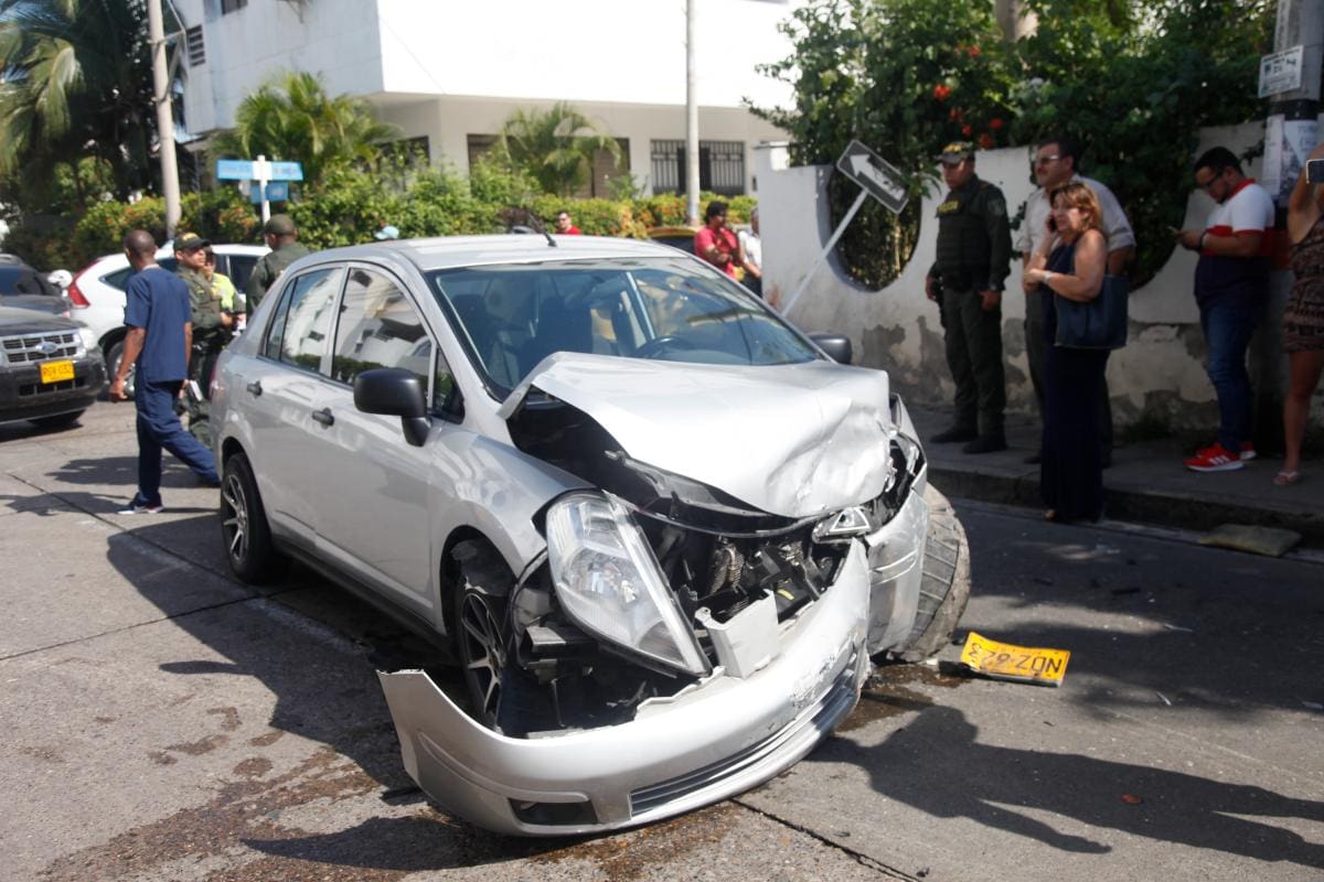 Este vehículo particular esta involucrado en el violento accidente que desencadenó el fallecimiento de una mujer de 66 años.