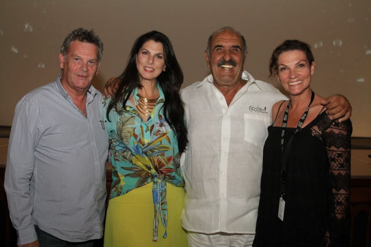 Hernán Piñeres, Sandra Borda, Salvo Basile y María Rebeca Piñeres.
