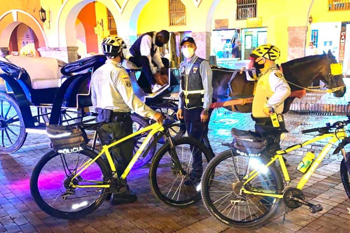 DATT sanciona cocheros mal estacionados en el Centro Histórico