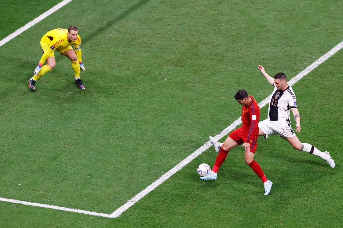 Alemania respira y España da por bueno el empate