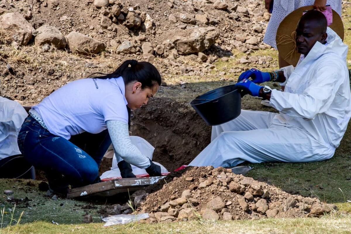 Fiscalía entregó restos de víctimas de desaparición