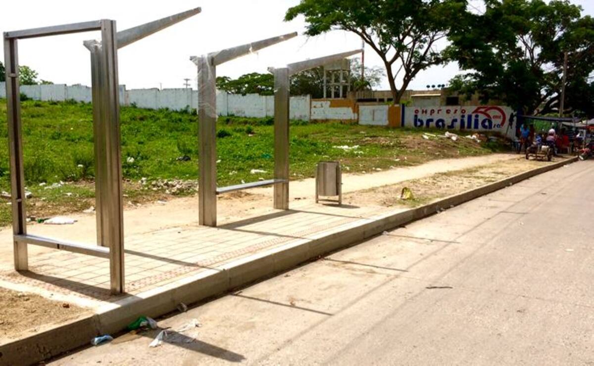 Los componentes de infraestructurs del SETP están siendo adecuados en diferentes sitios de la capital sucreña. CORTESÍA.