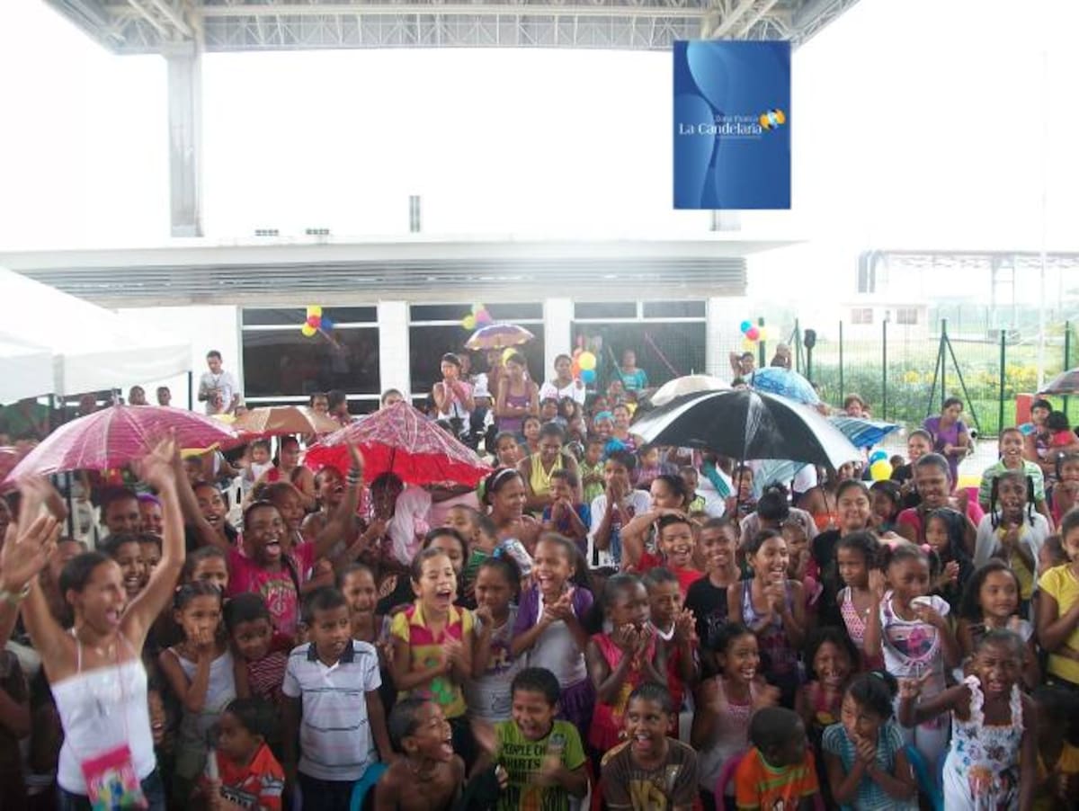 En la Zona Franca de La Candelaria los niños celebraron la Navidad. CORTESIA