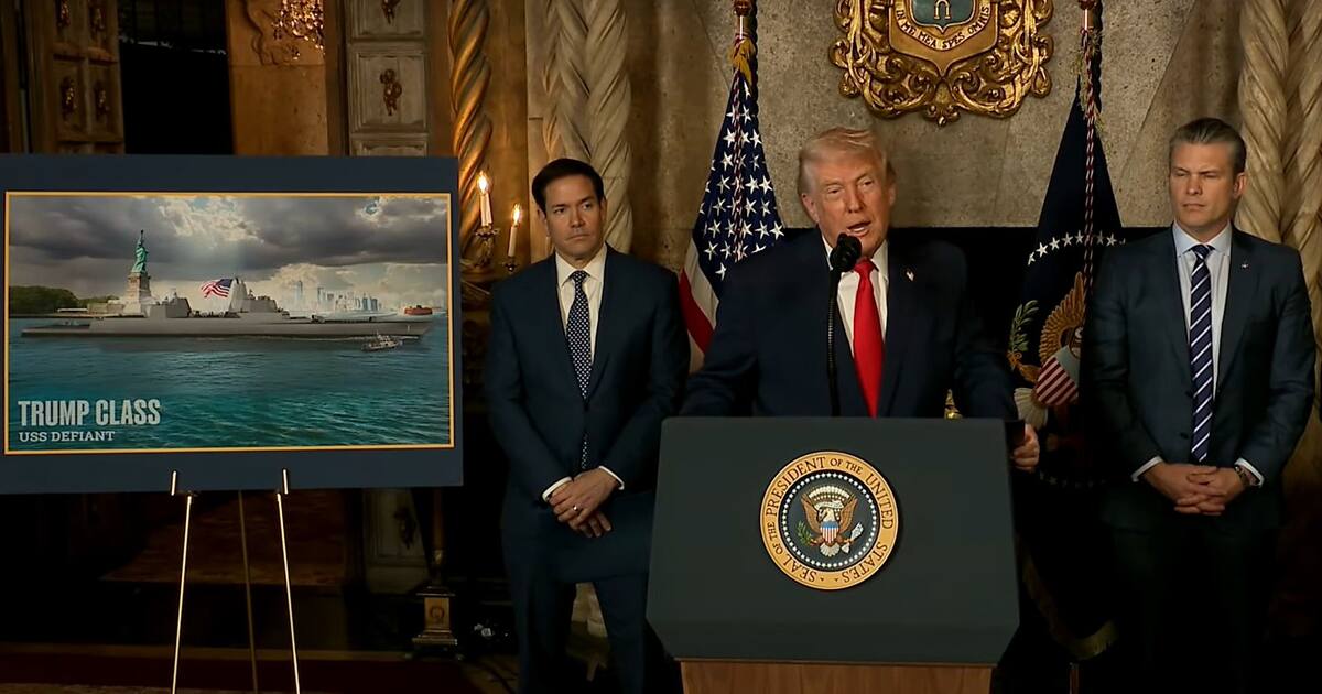 Donald Trump ordena construir dos nuevos buques de guerra con su nombre