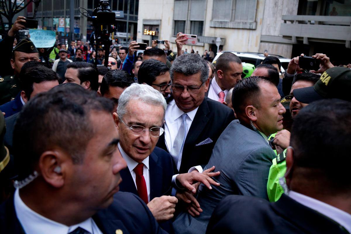 Avanza sin inconvenientes la audiencia de Álvaro Uribe en la Corte Suprema