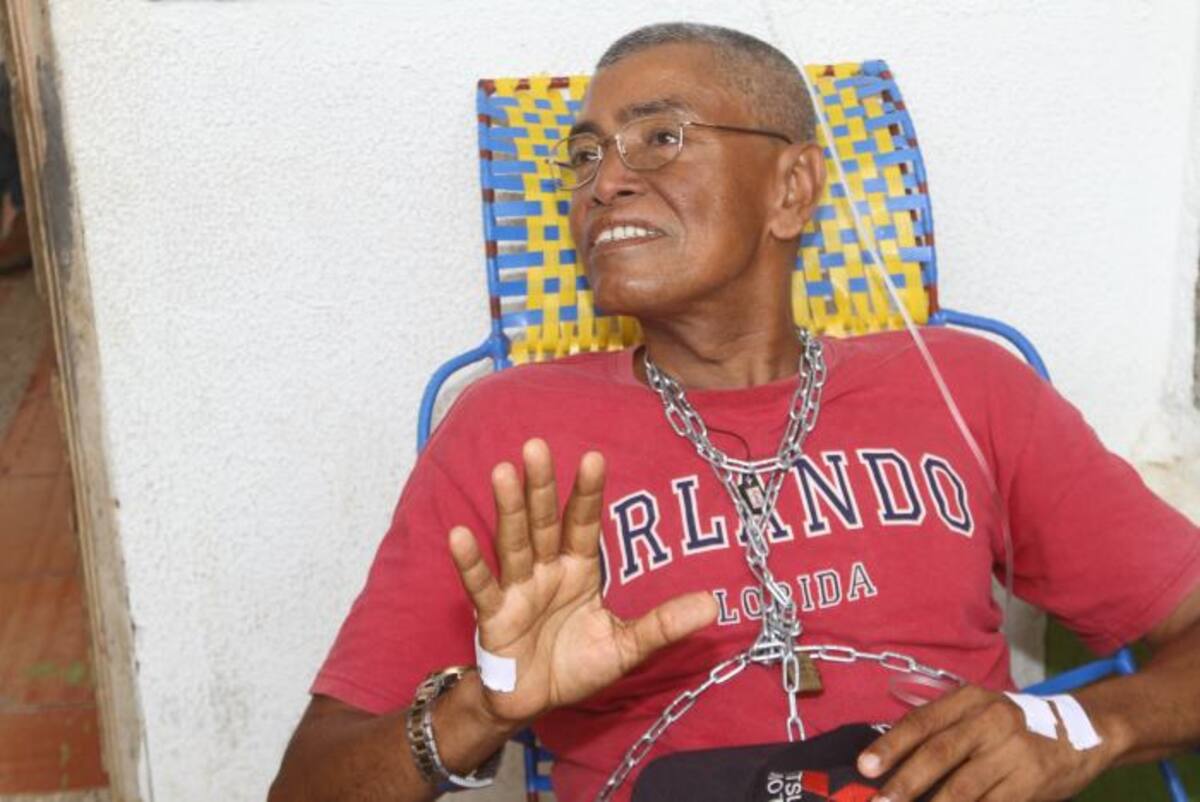 Demóstenes Fuentes Suárez, reclama ante la Alcaldía de Clemencia el pago de sus prestaciones después de su despido en 2001. Julio Castaño - El Universal