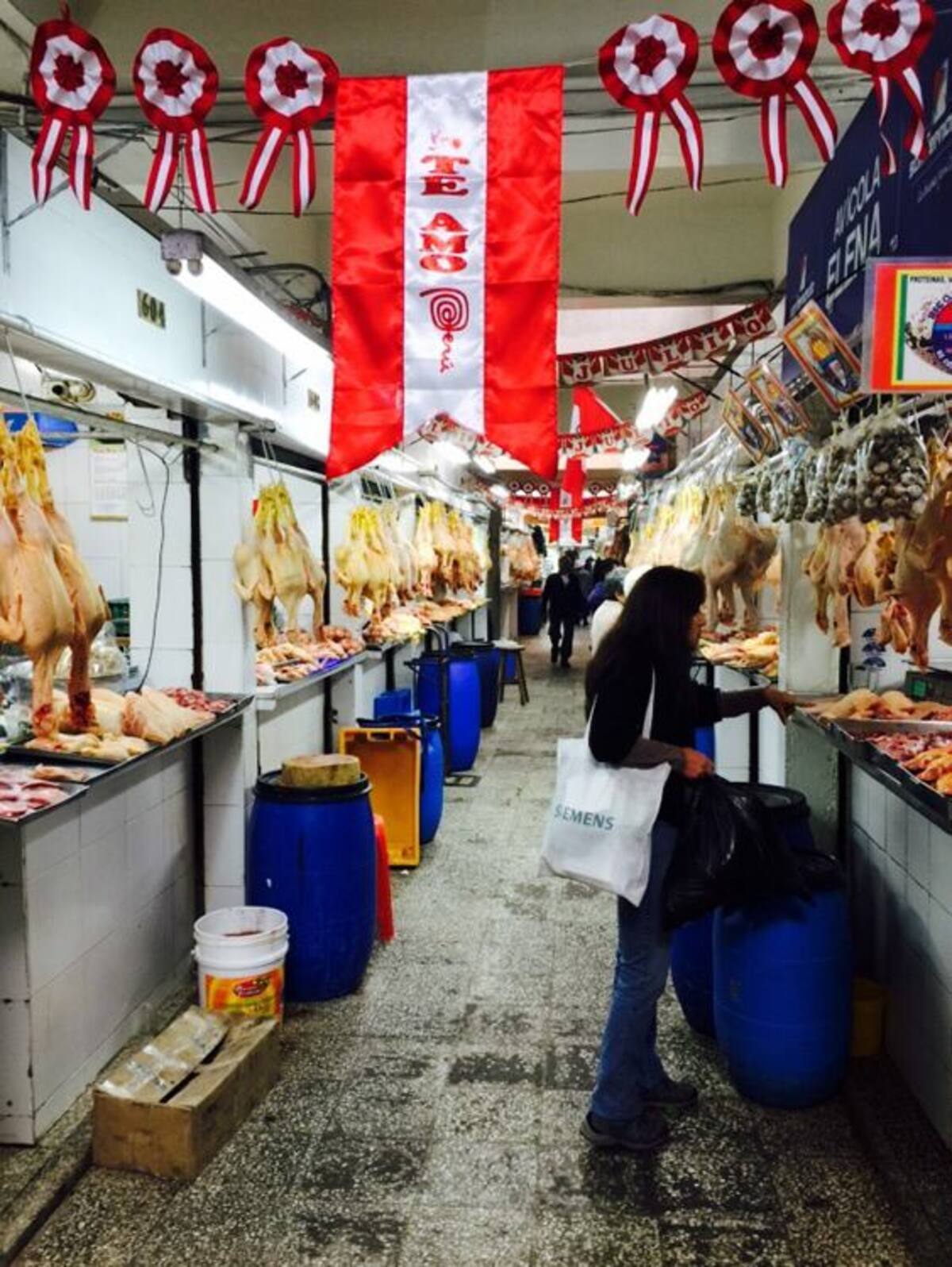 El mercado mayorista de Lima es uno de los referentes en Latinoamérica. En la nueva central de abastos de Cartagena se emularán algunos aspectos de este referente. Cortesía