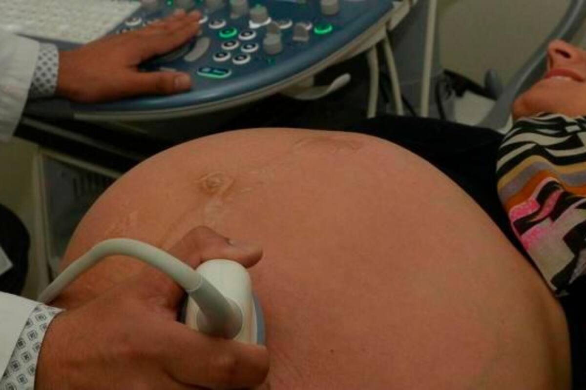 Minsalud: mujeres embarazadas podrán vacunarse contra el COVID-19