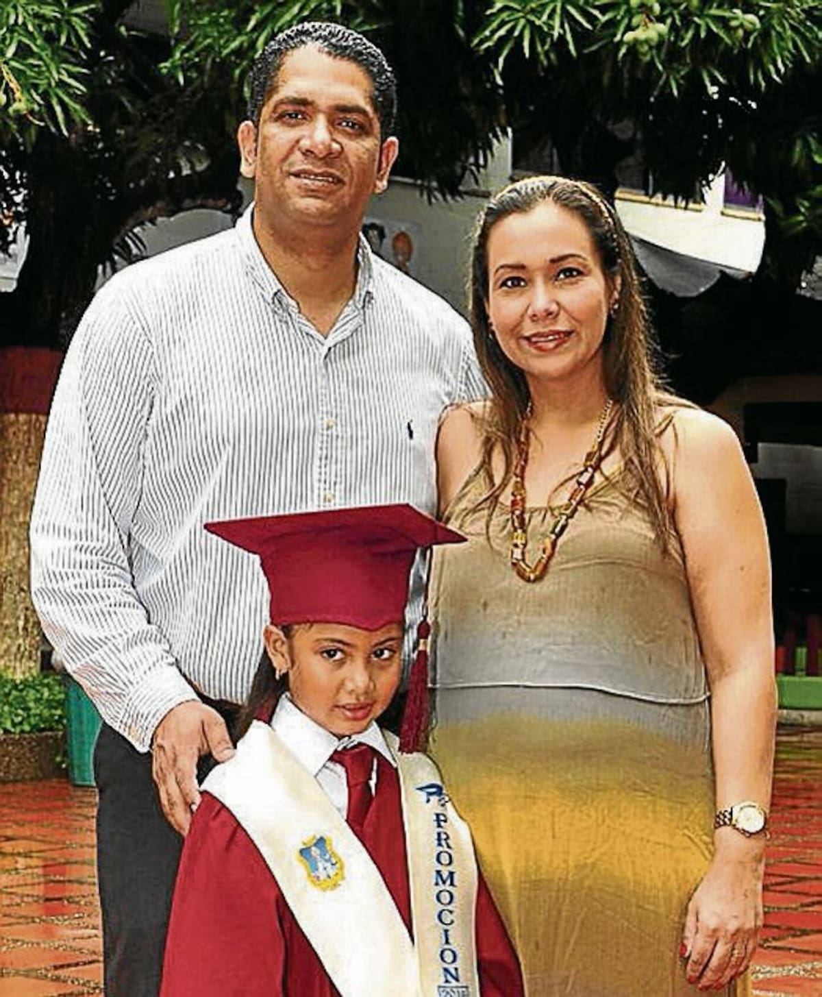 Ricardo Pérez Sáenz, Zuly Aguilera Prins y Zuri Estrella Pérez Aguilera. CORTESÍA
