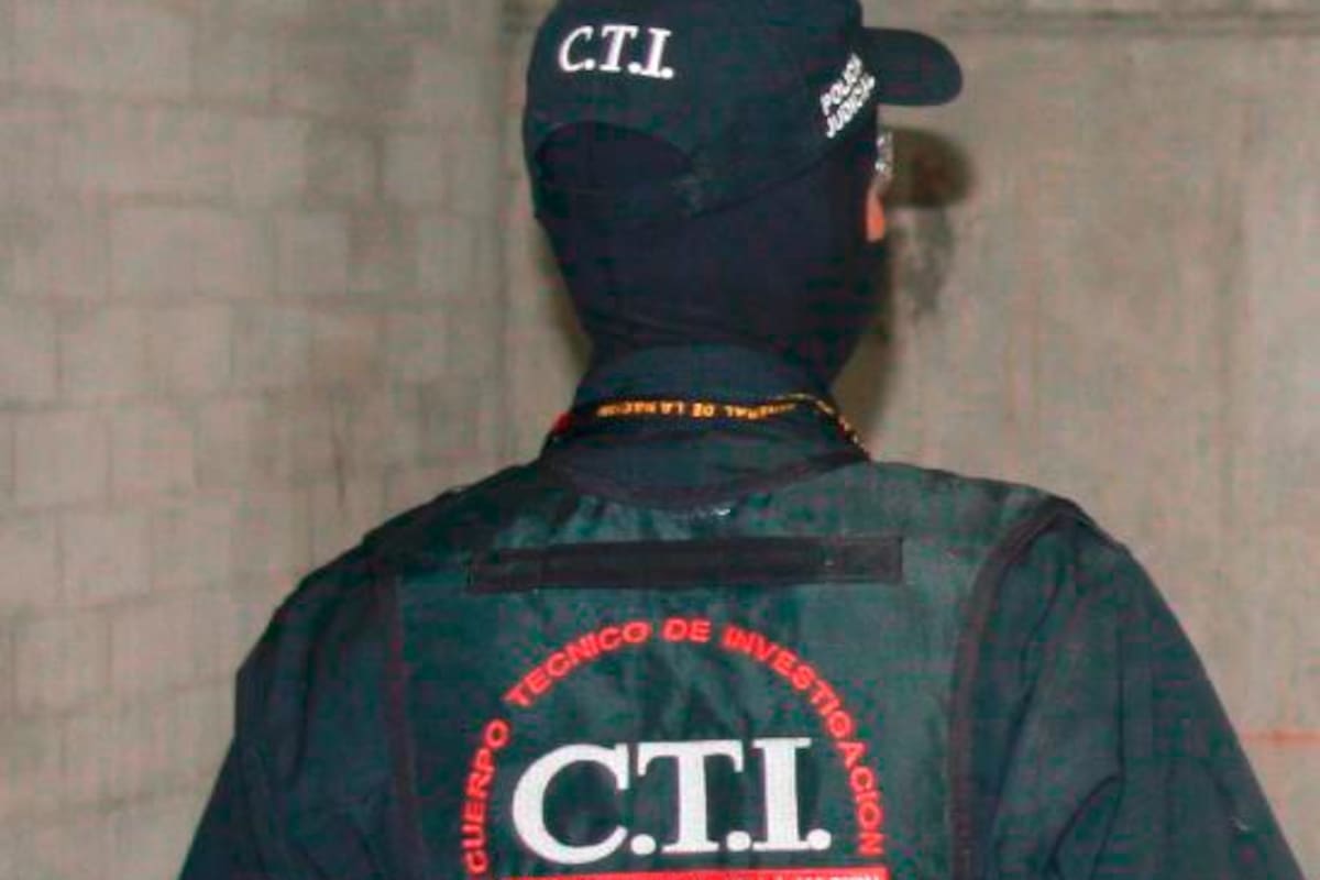 Exniñera de Laura Sarabia fue chuzada desde edificio de la Dian: CTI investiga