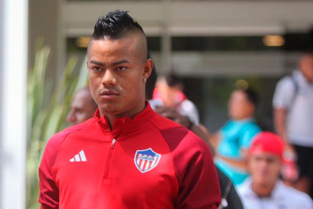 Junior anuncia el castigo al ‘Chino’ Sandoval por llegar borracho