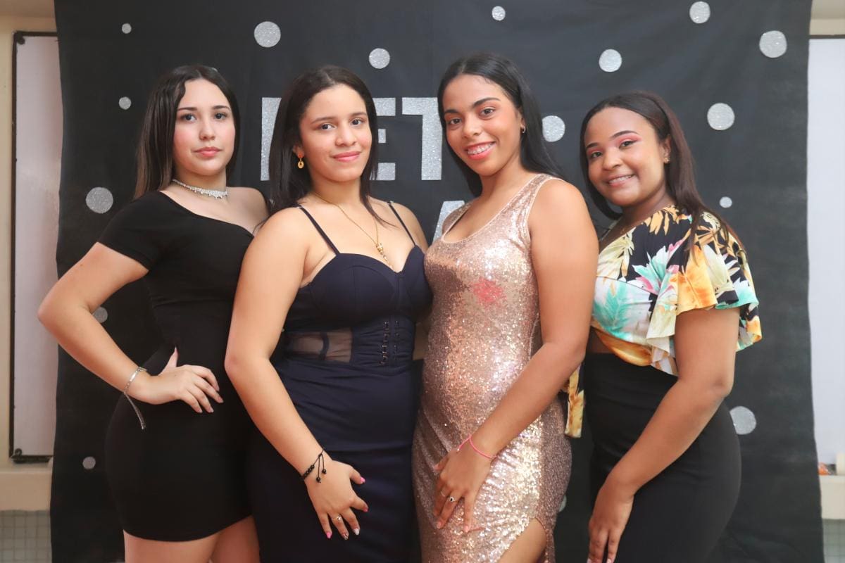 Gabriela Martínez, Valeria Peñaranda, Melisa Montalvo y Maylin Girado.