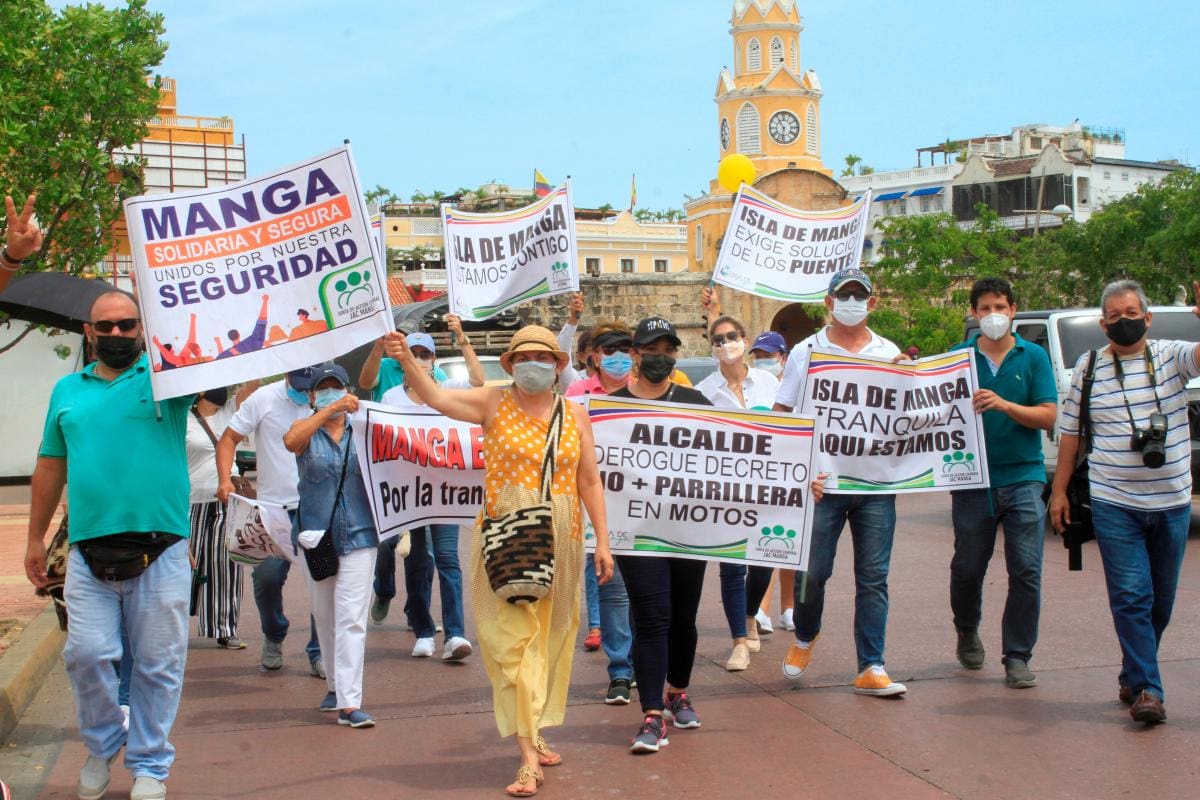 Vecinos del barrio Manga marcharon para exigir atención del Distrito